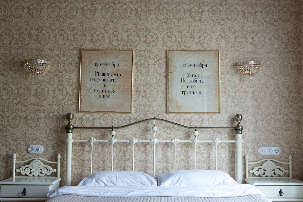 Metropolis Hotel