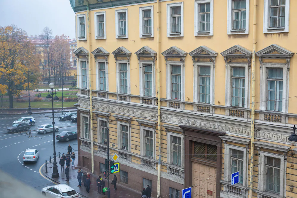 Metropolis Hotel