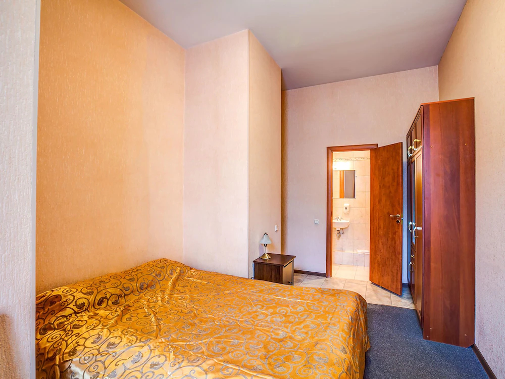 Mini-Hotel Bolshoy 19