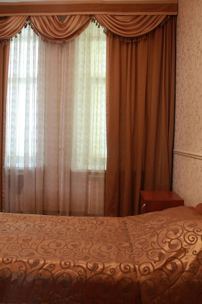 Mini-Hotel Bolshoy 19