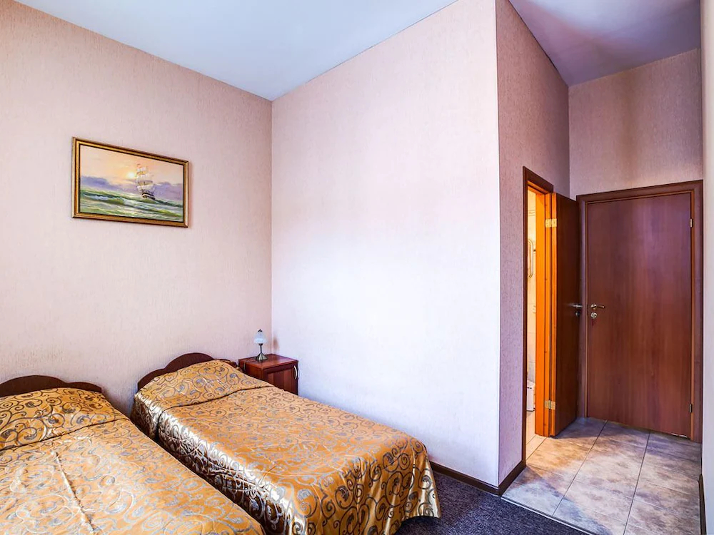 Mini-Hotel Bolshoy 19