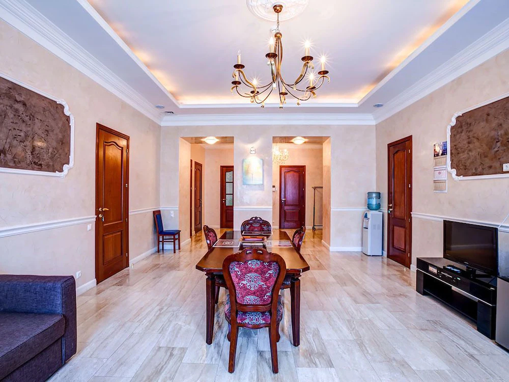 Mini-Hotel Bolshoy 19