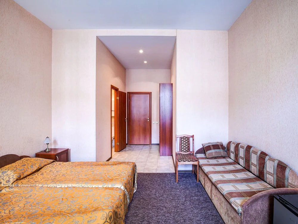 Mini-Hotel Bolshoy 19