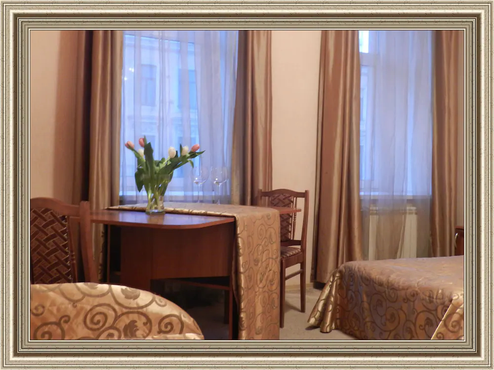 Mini-Hotel Bolshoy 19