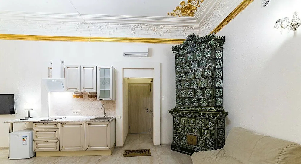 Mini-Hotel Bolshoy 19