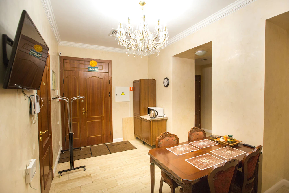 Mini-Hotel Bolshoy 19
