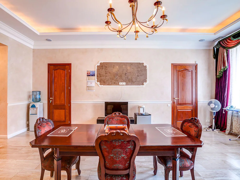 Mini-Hotel Bolshoy 19
