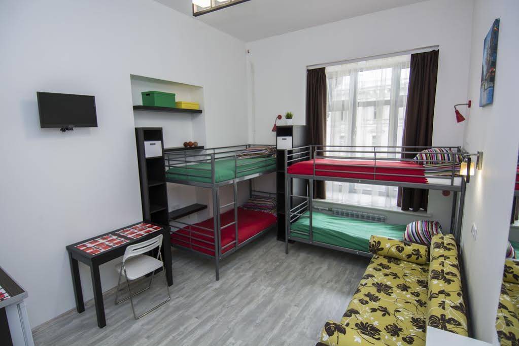 Mini-Mani Na Nevskom