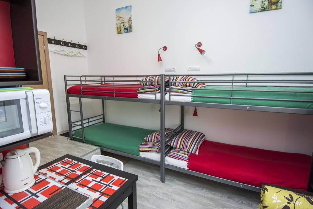 Mini-Mani Na Nevskom