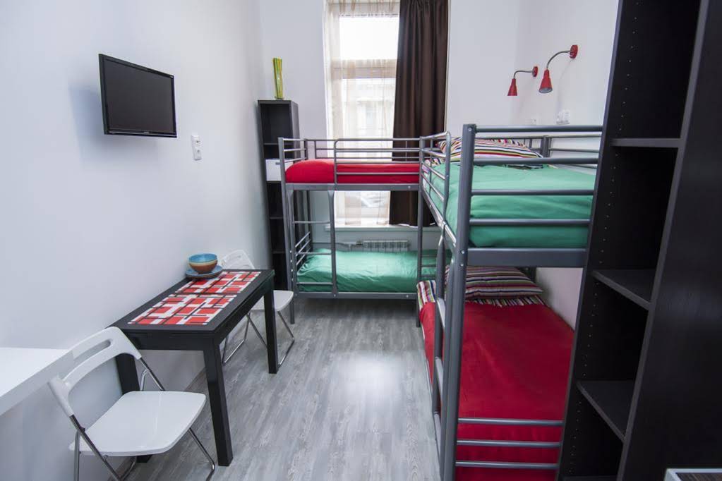 Mini-Mani Na Nevskom