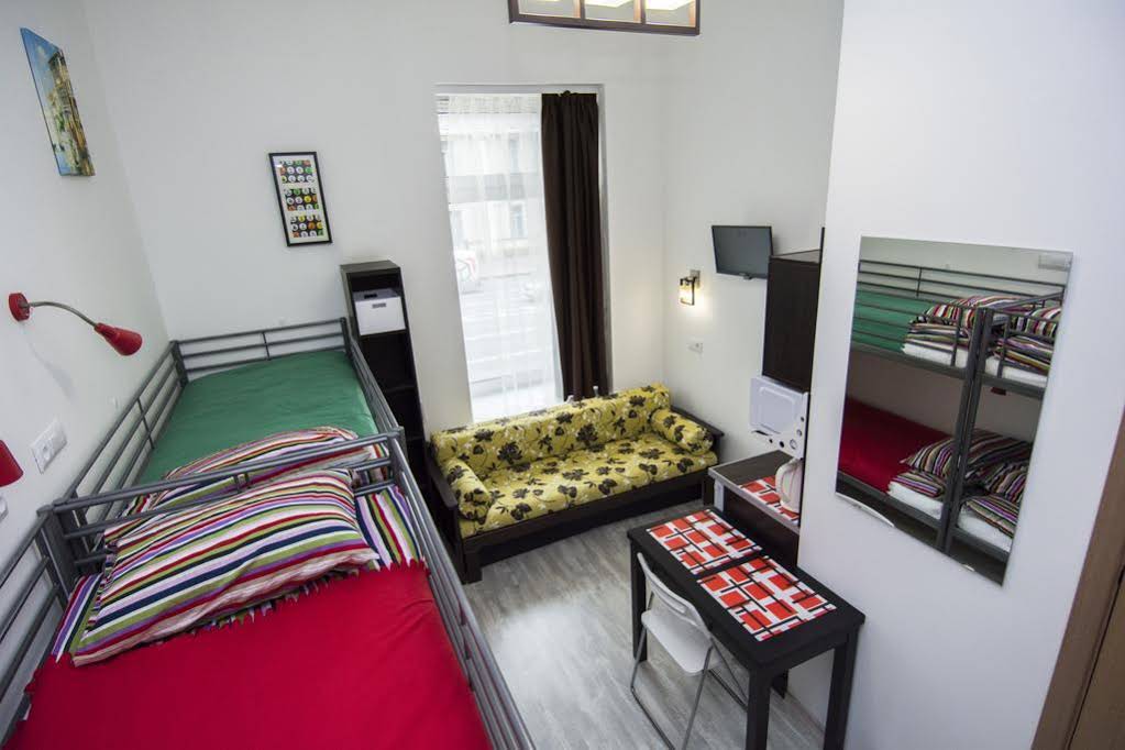 Mini-Mani Na Nevskom