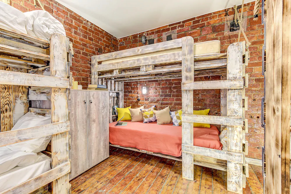 Moomidol Hostel