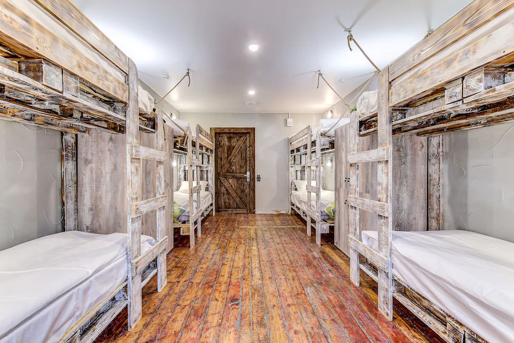 Moomidol Hostel