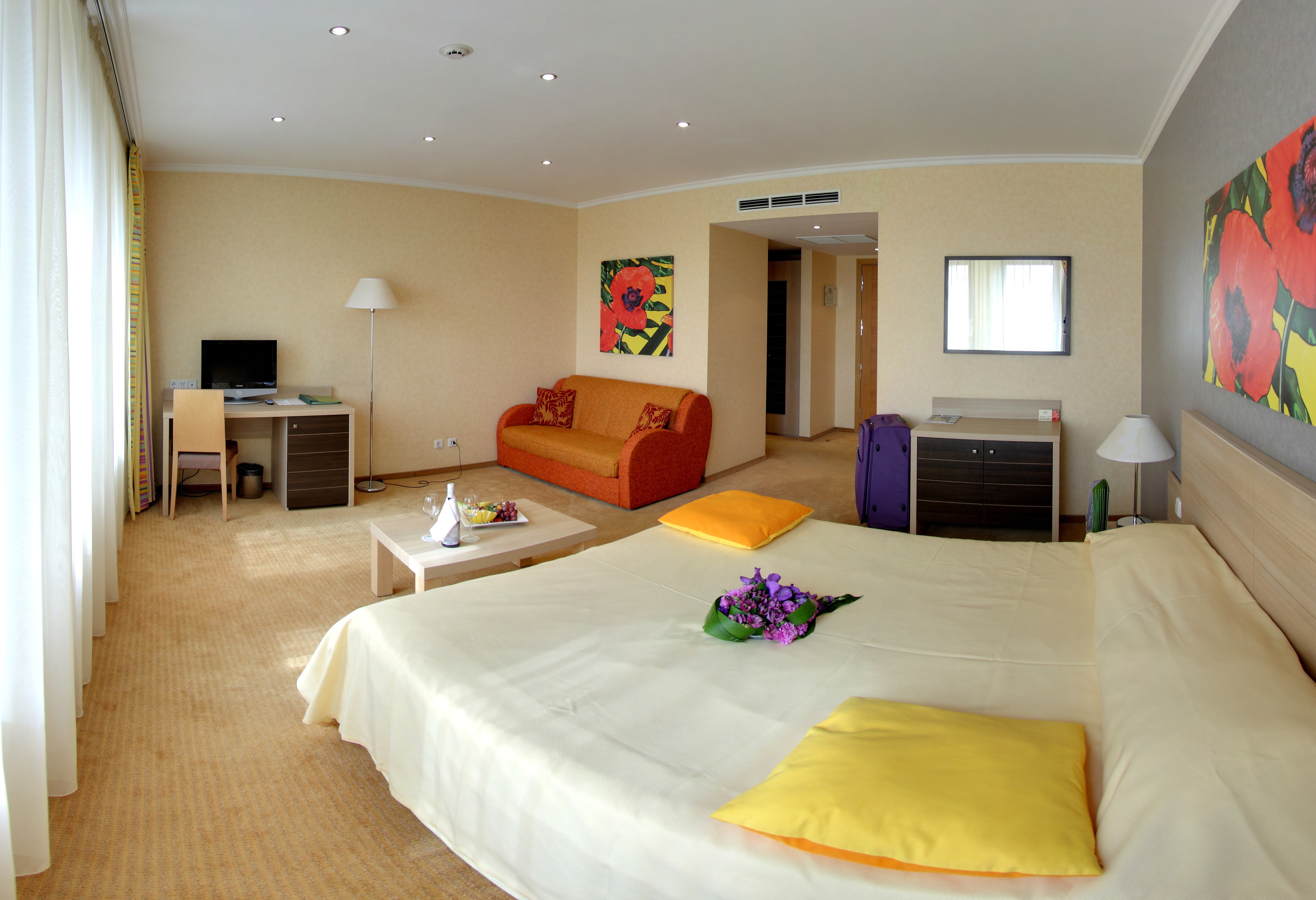 NasHOTEL