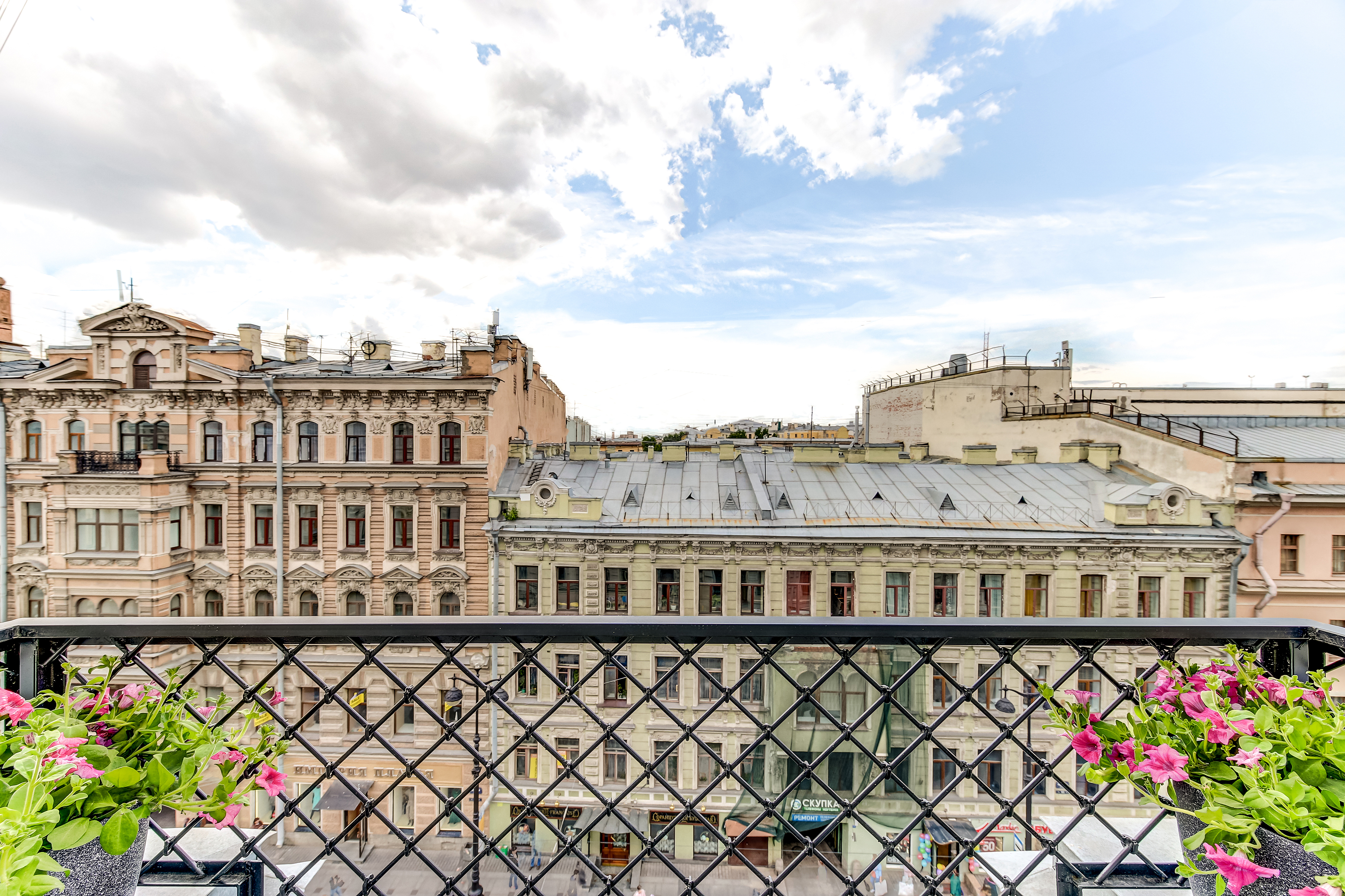 Nevskiy Eclectic By Akyan