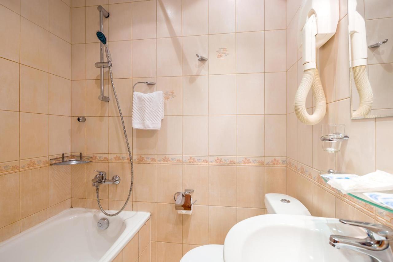 Nevsky Hotel Aster