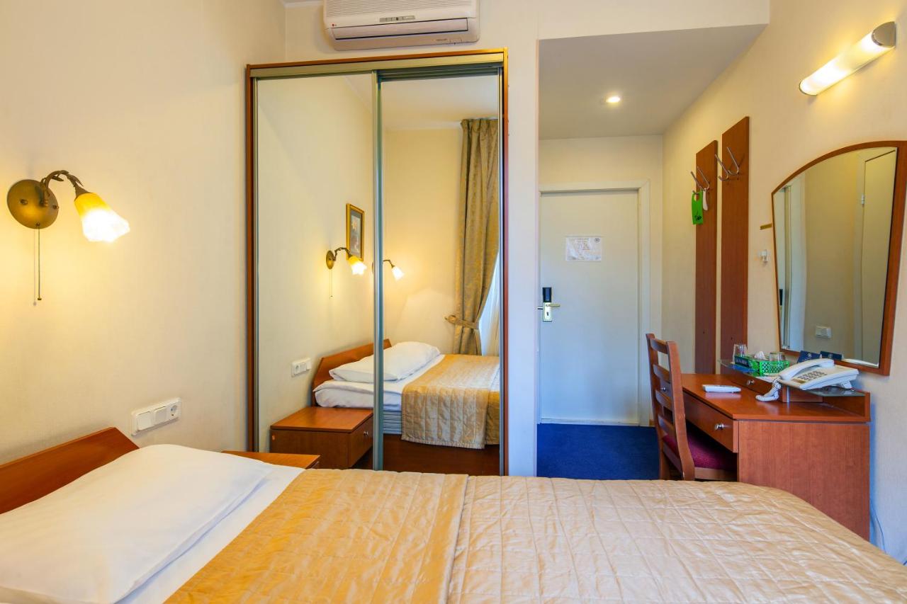Nevsky Hotel Aster