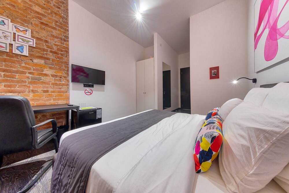 New Horizon Mariinskii Rooms