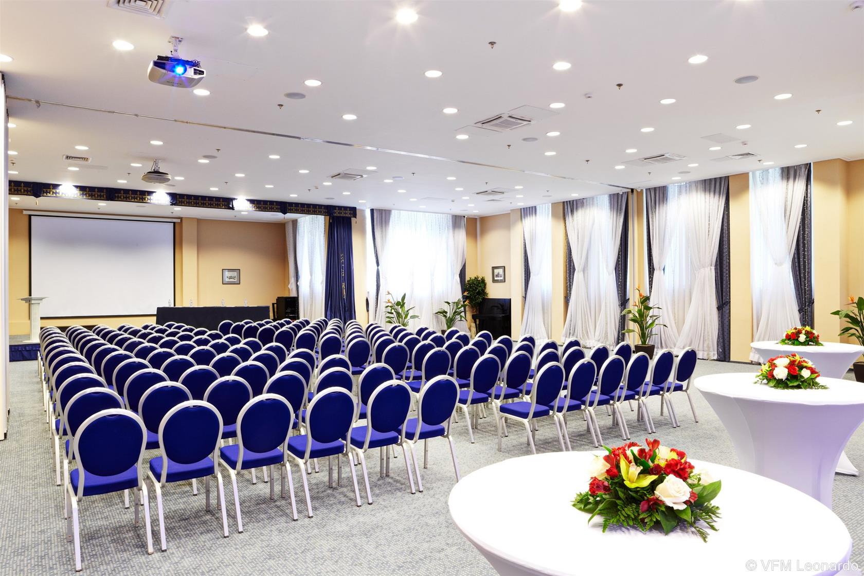 New Peterhof Hotel