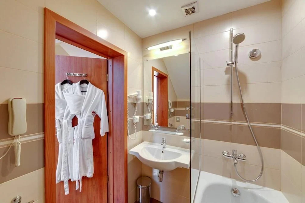 New Peterhof Hotel