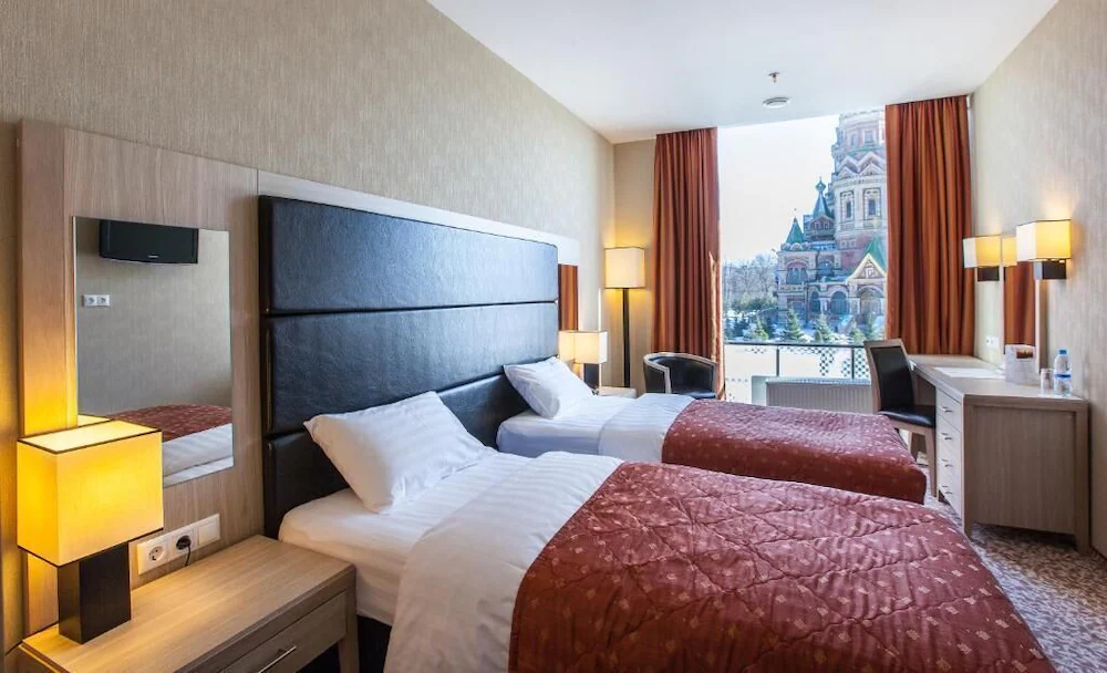 New Peterhof Hotel