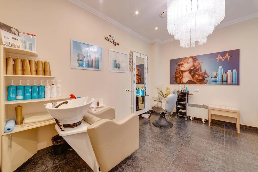 New Peterhof Hotel