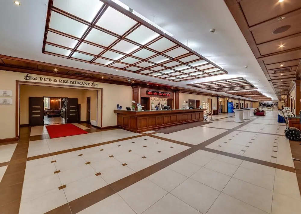 New Peterhof Hotel