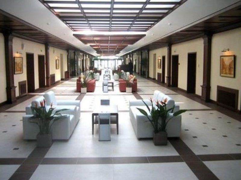 New Peterhof Hotel
