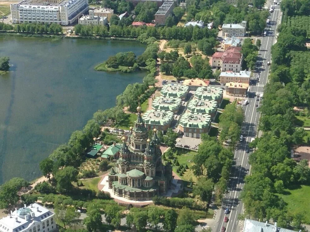 New Peterhof Hotel