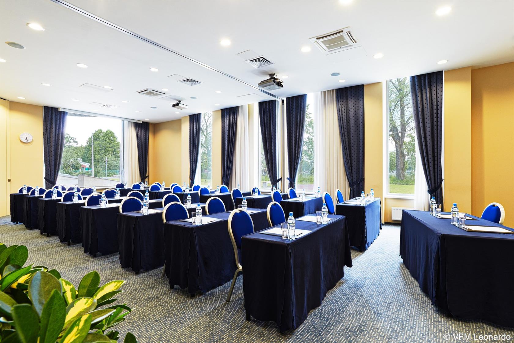 New Peterhof Hotel