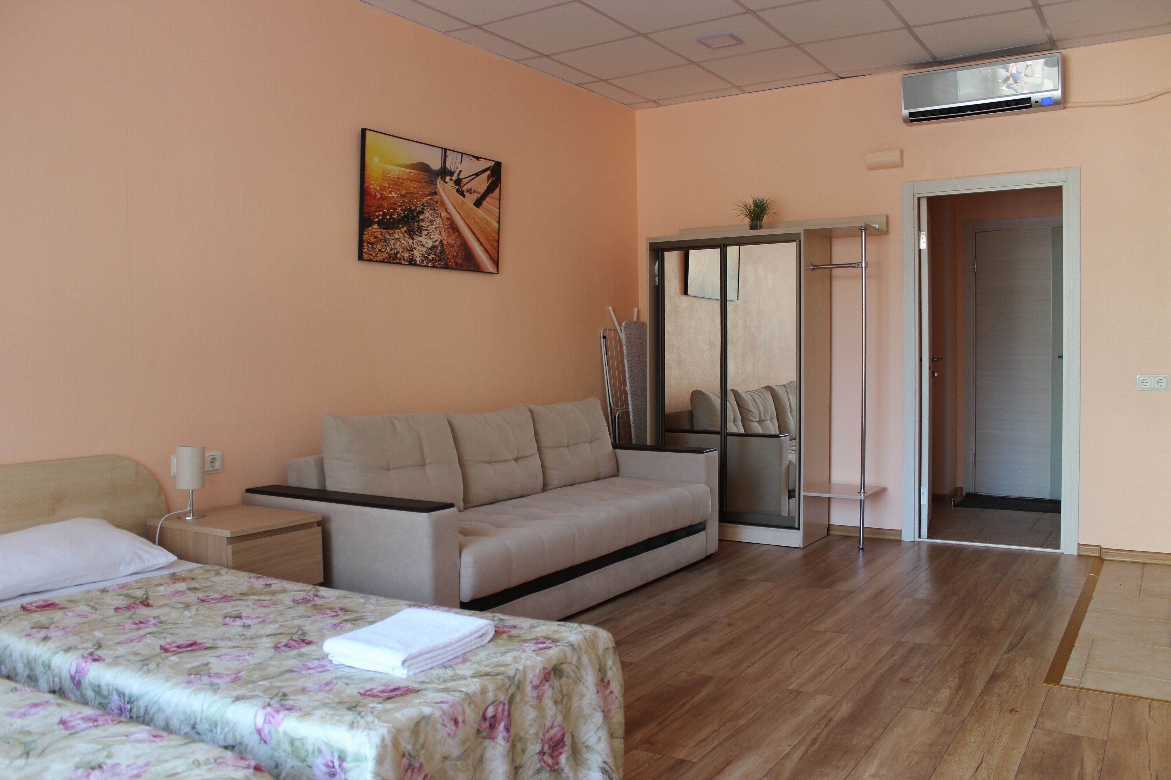 Novye Komnaty Bolshoy 45 Hotel