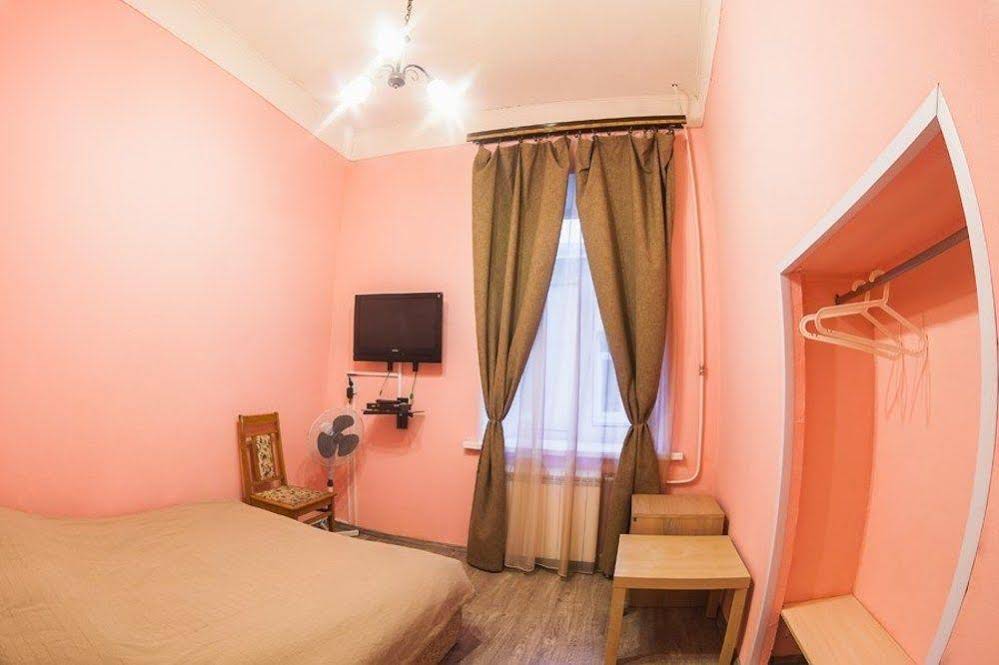 Old Flat Guest House on Ligovskiy