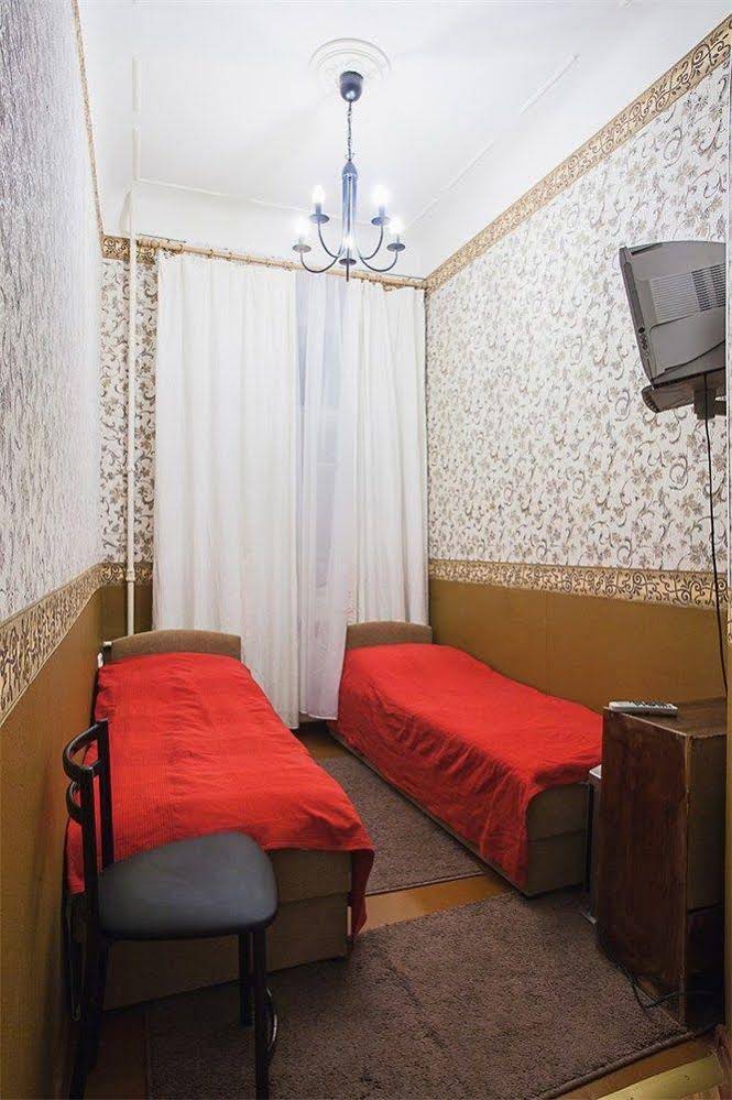 Old Flat Hostel na Sovetskoy