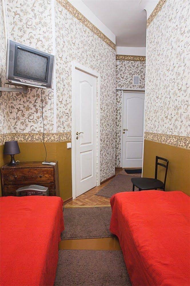 Old Flat Hostel na Sovetskoy