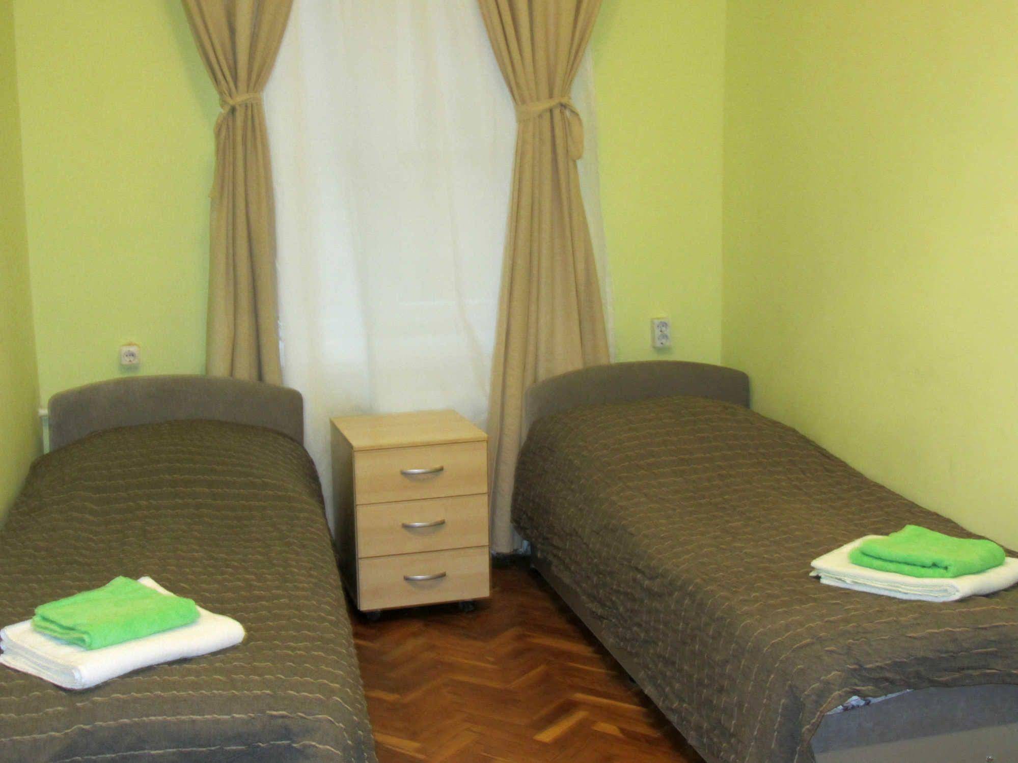Old Flat Hostel na Sovetskoy