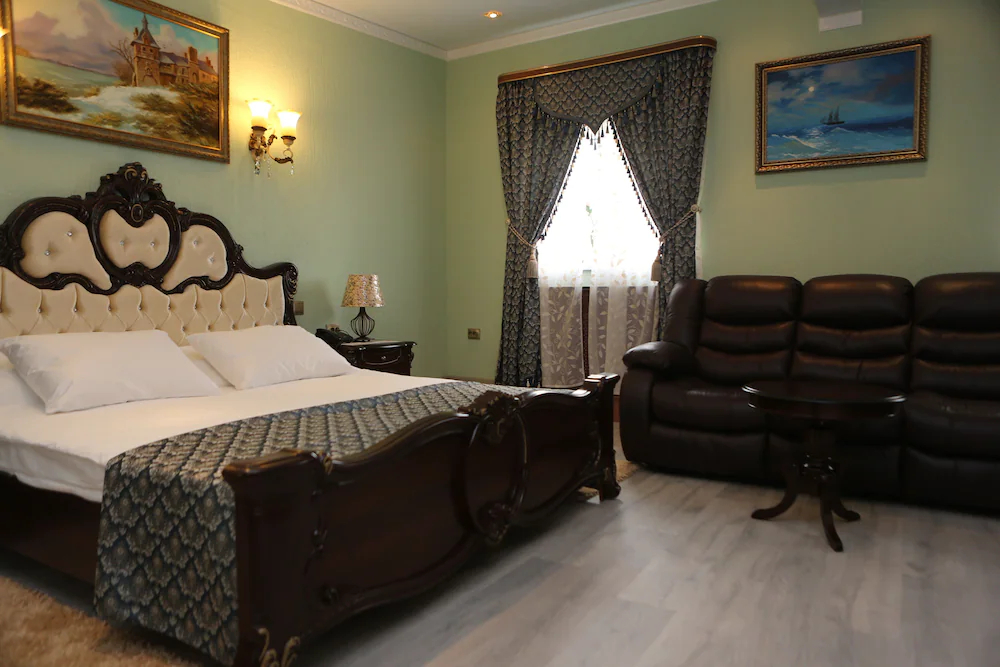 Olympia Hotel