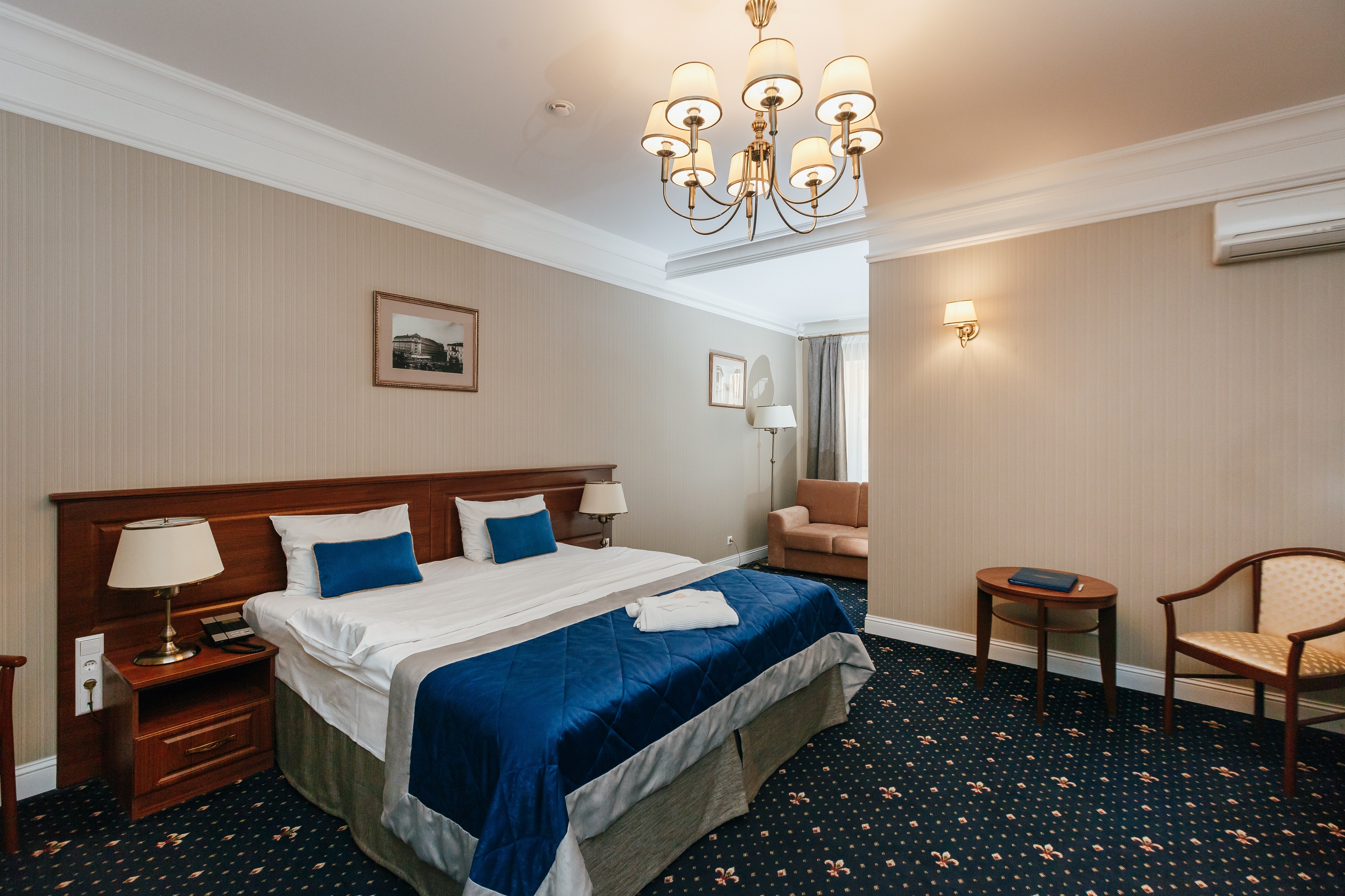 Onyx Hotel