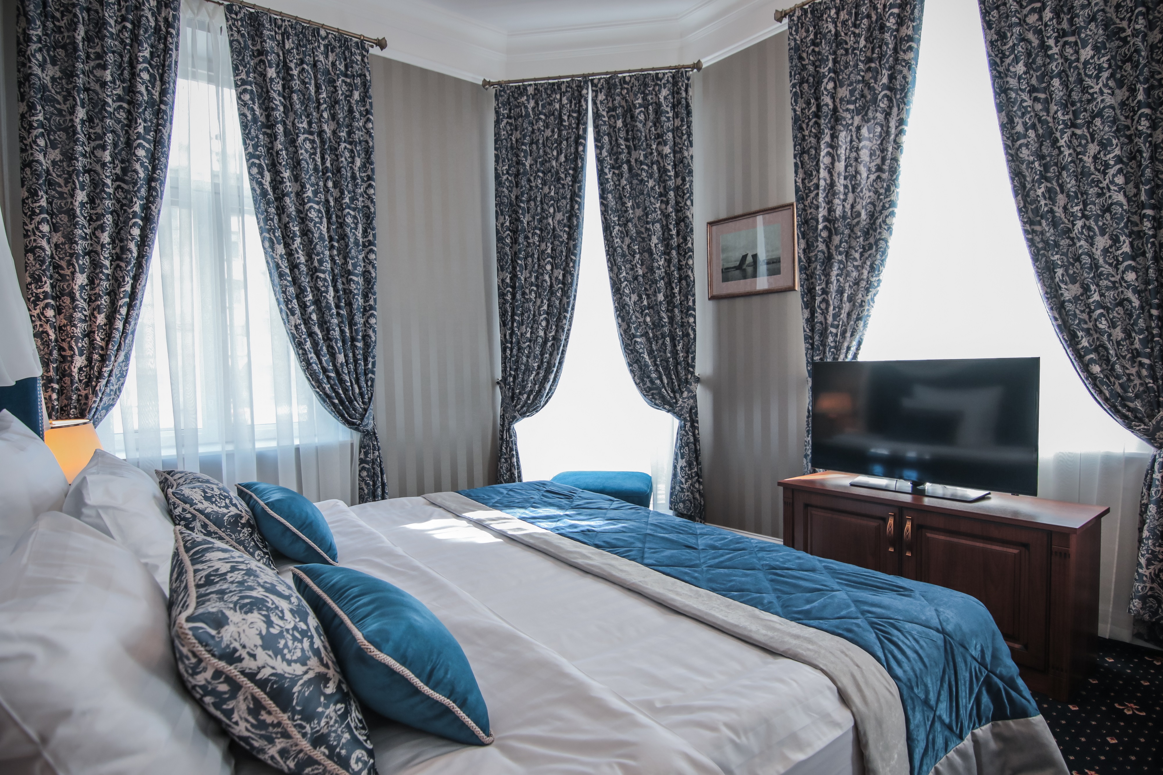 Onyx Hotel