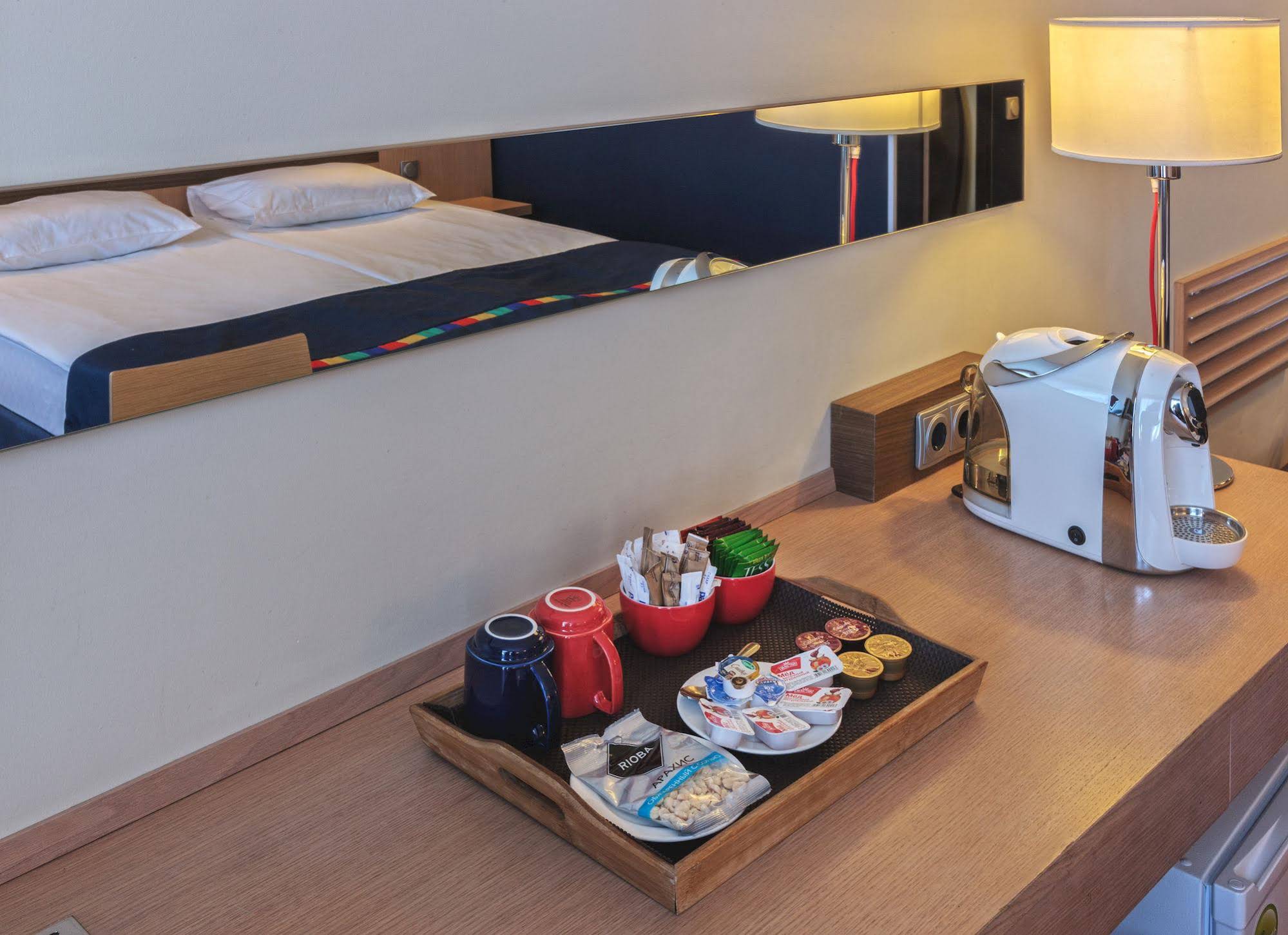 Cosmos Saint-Petersburg Pribaltiyskaya Hotel, a member of Radisson Individuals