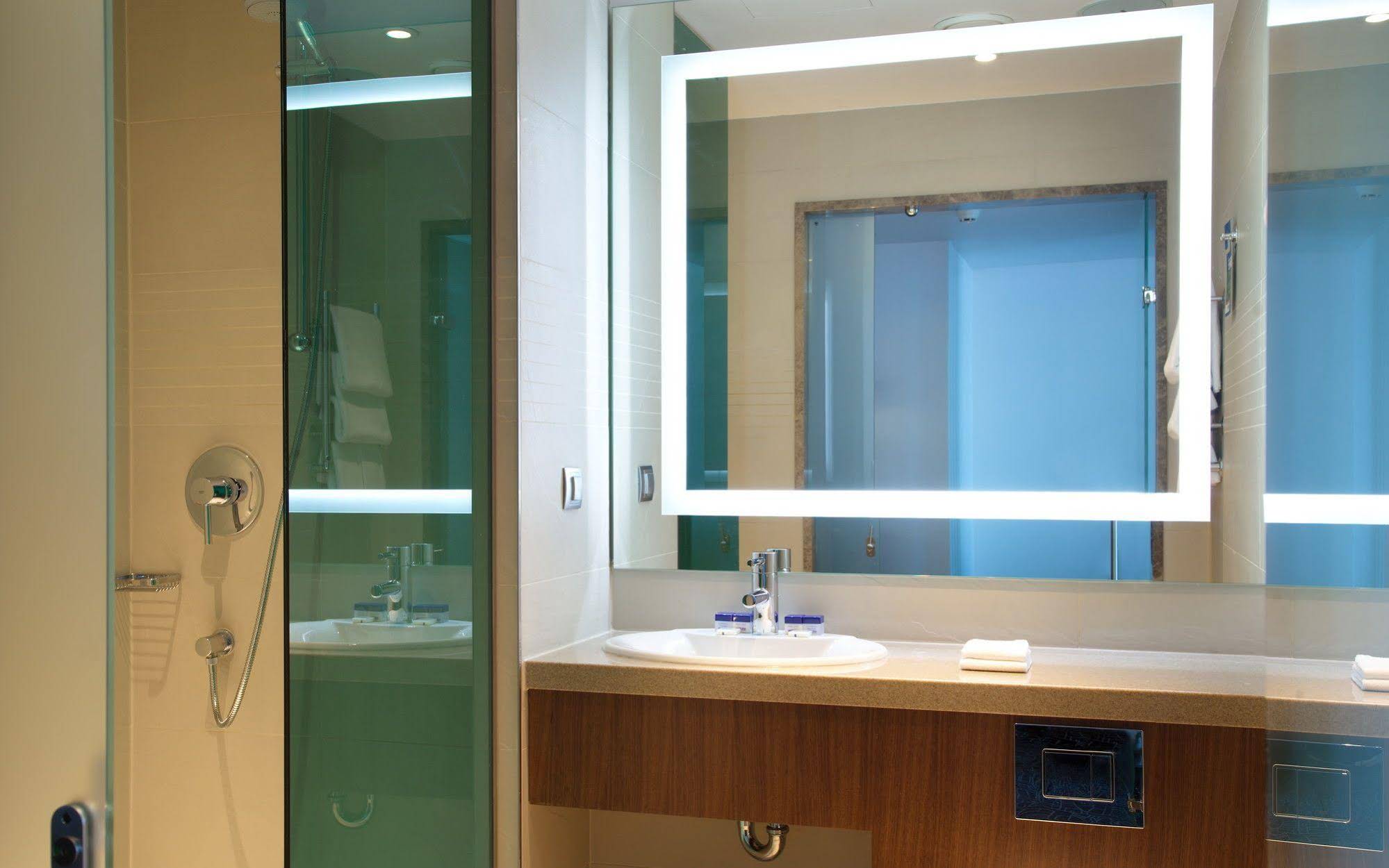 Cosmos Saint-Petersburg Pulkovo Airport Hotel, a member of Radisson Individuals