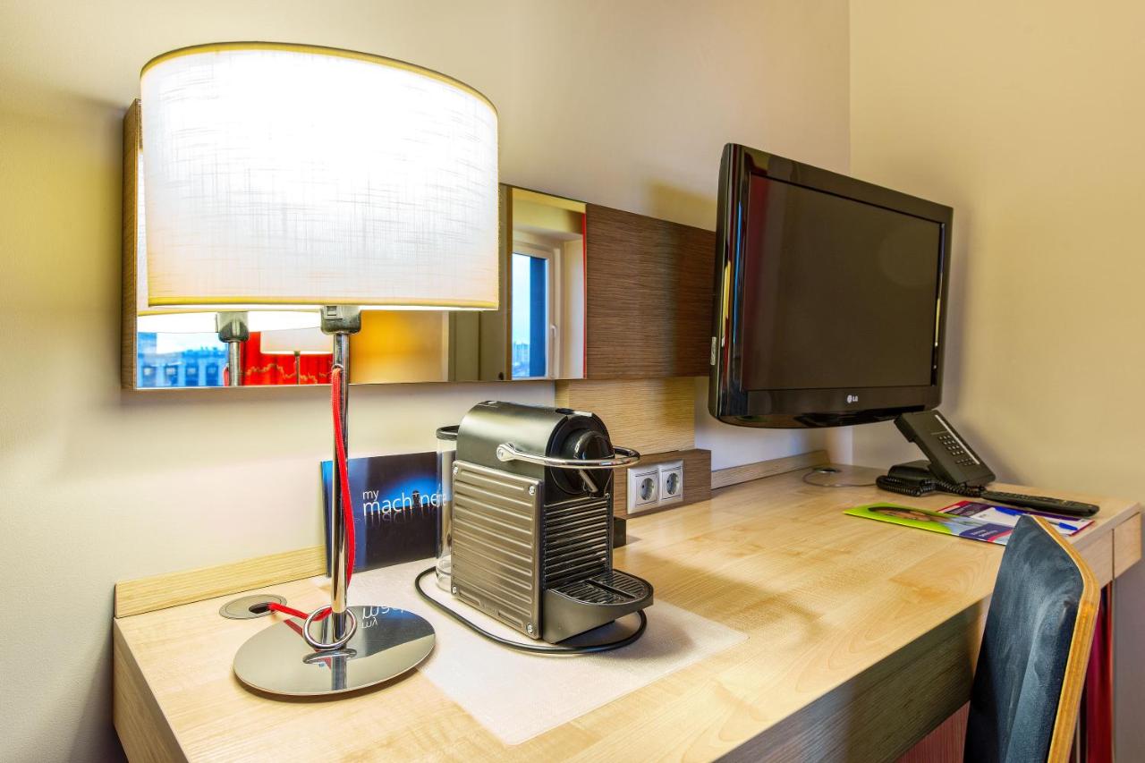 Cosmos Saint-Petersburg Pulkovskaya Hotel, a member of Radisson Individuals