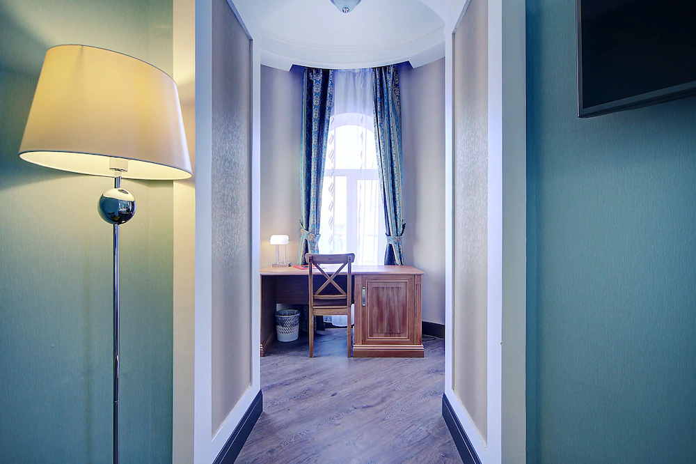 Peterburgskaya Elegy