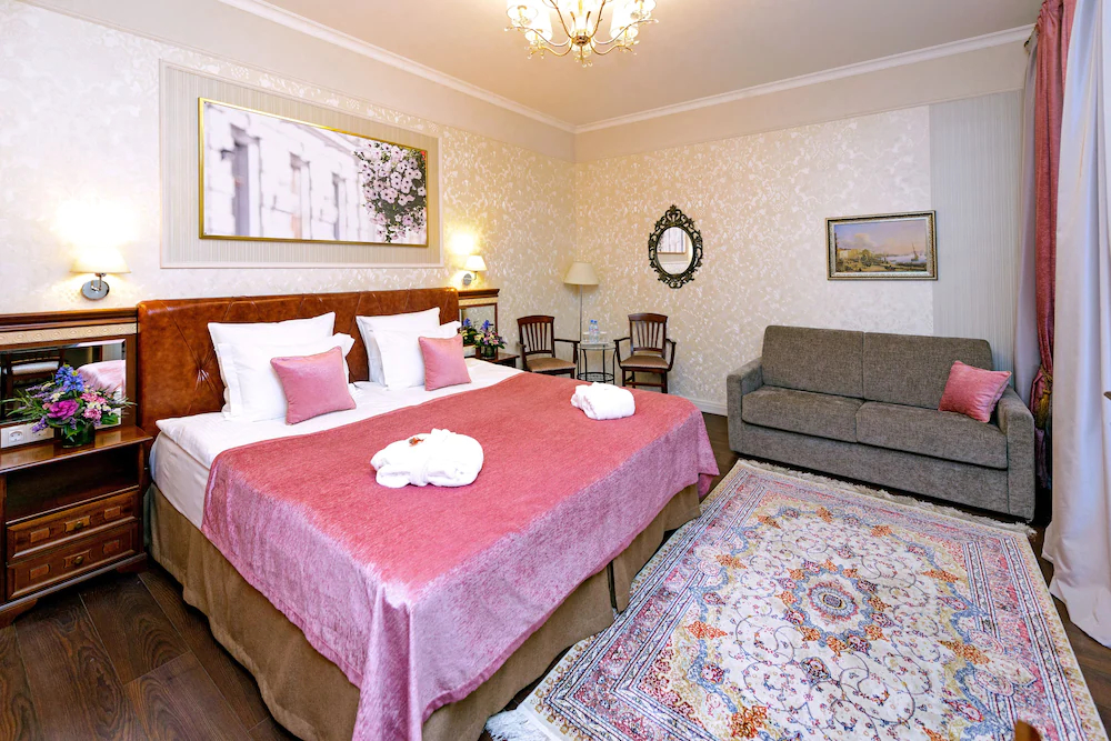 Petr Hotel