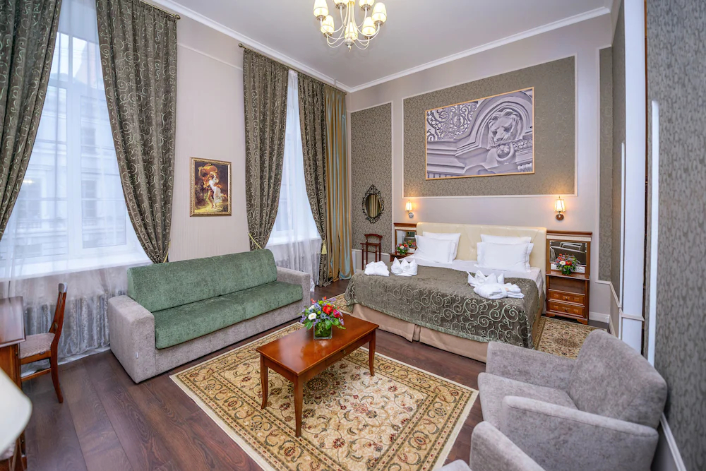 Petr Hotel