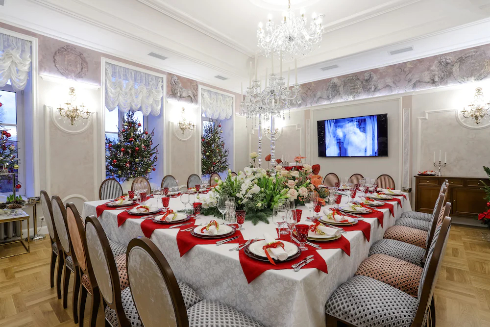 Petr Hotel