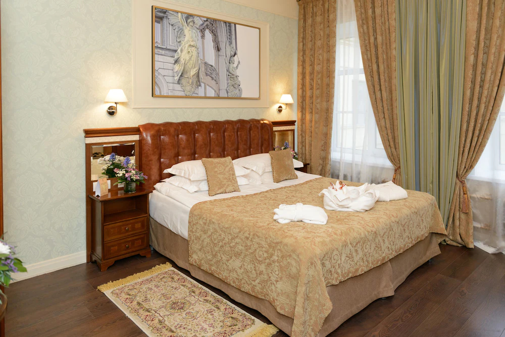 Petr Hotel