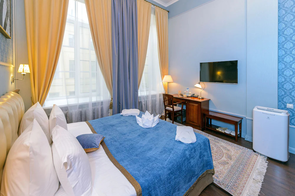 Petr Hotel
