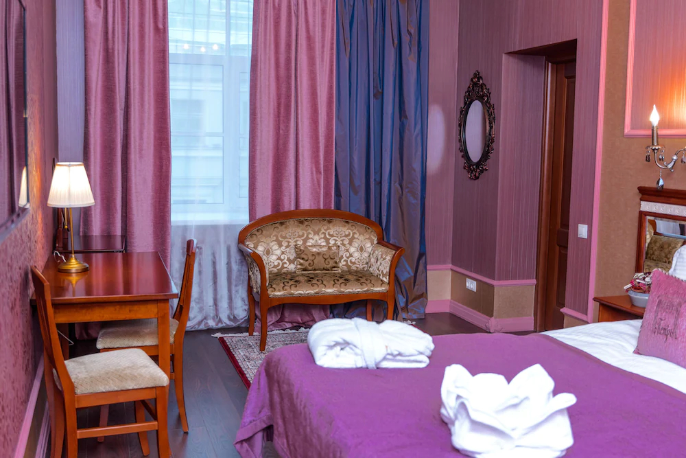 Petr Hotel