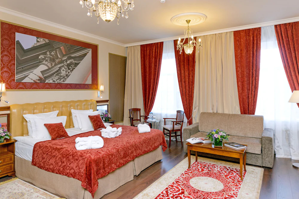 Petr Hotel