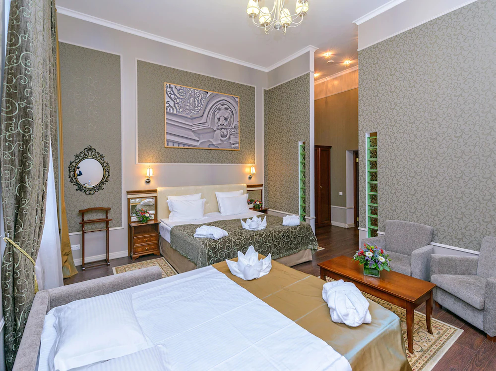 Petr Hotel